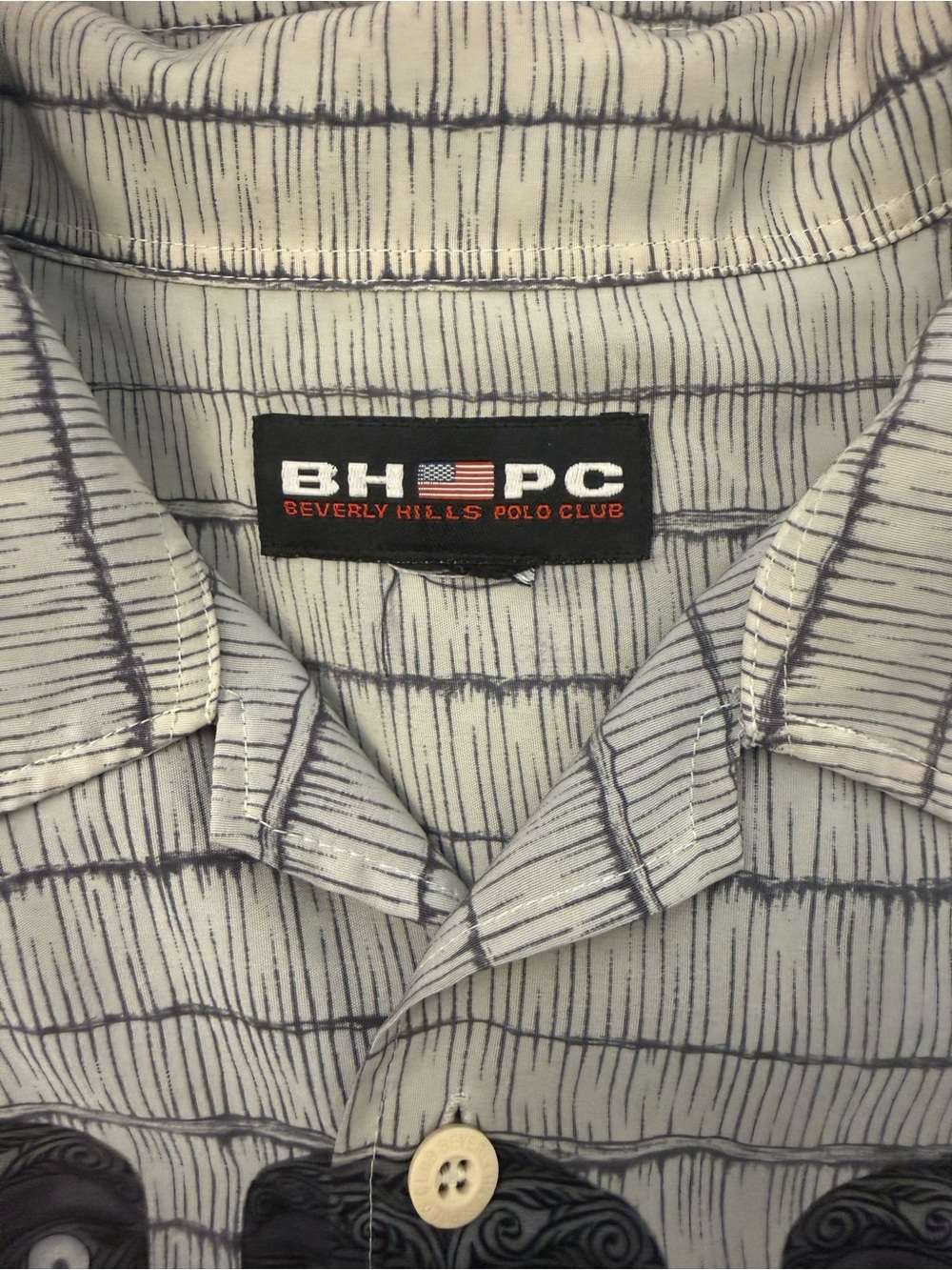 Beverly Hills Polo Club White Button-Down Shirt with Navy Linear Print
